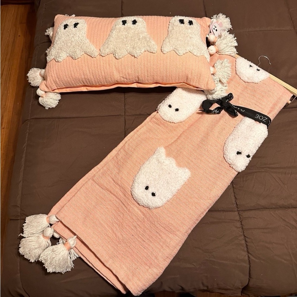 Rachel Zoe Ghost Pillow & Blanket Set